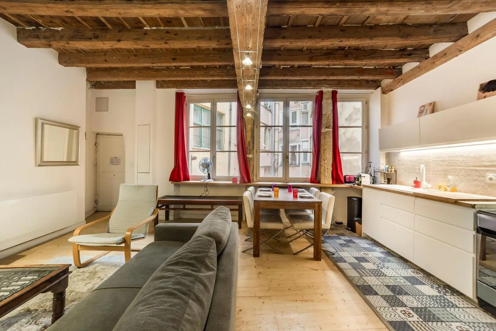 Old Lyon, Historic District Calm And Spacious Ail 0*, Lyon France